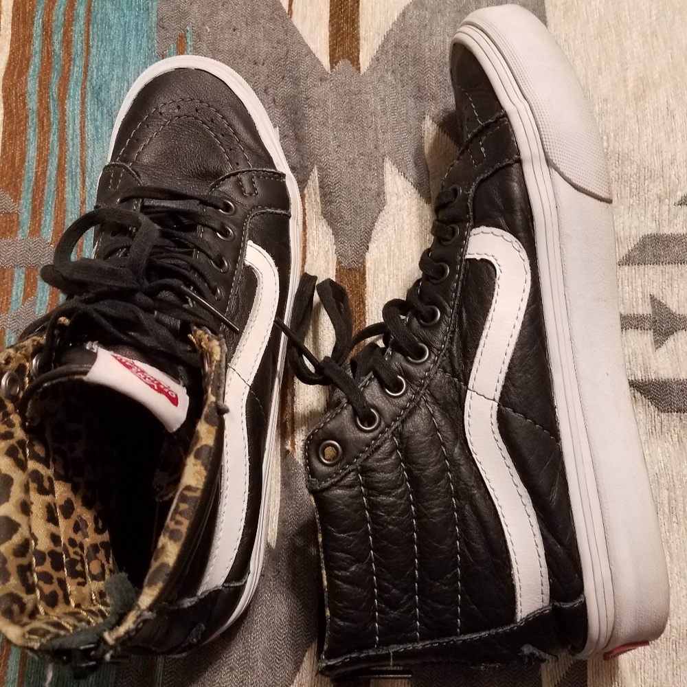 Van's Sk8-Hi 7.5 High Top Leather Sneakers